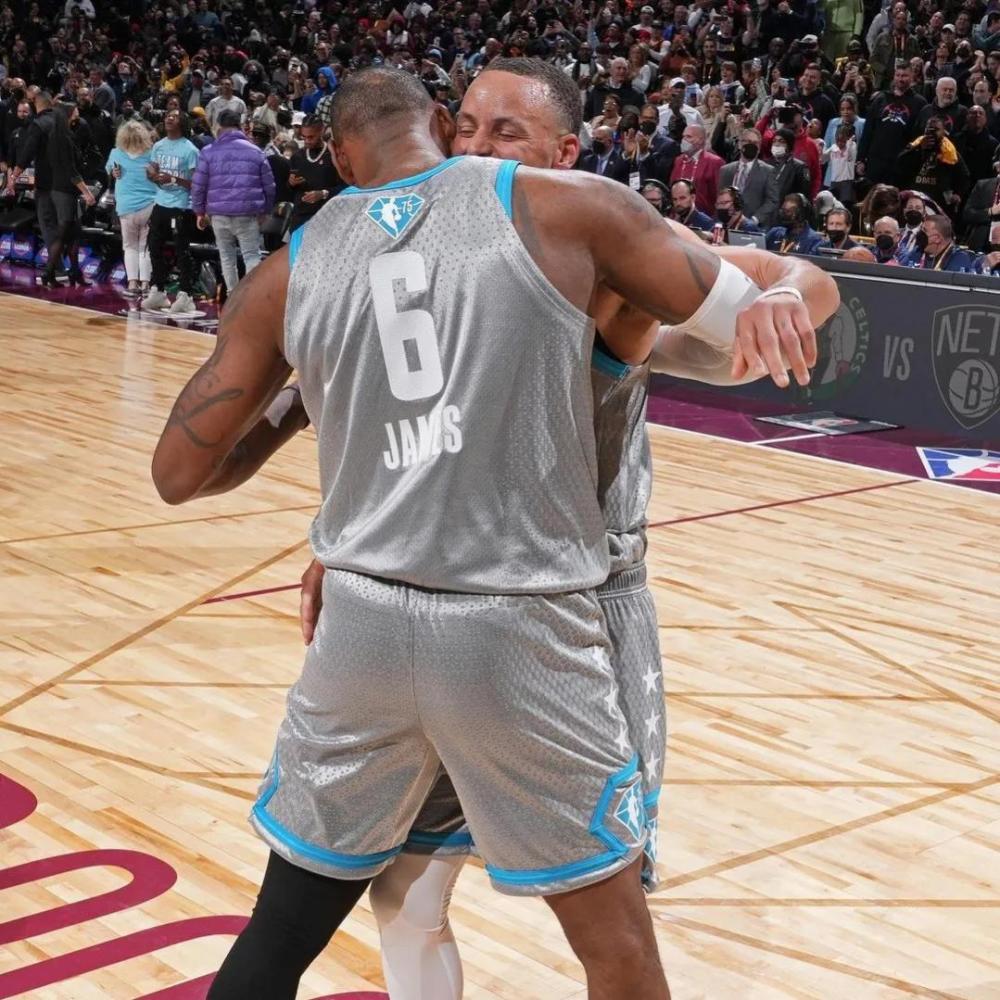 kaiyun账号登录罗马训练开放日；清晨再遭质疑引欢呼；全明星赛在即；团队化学反应显著的简单介绍