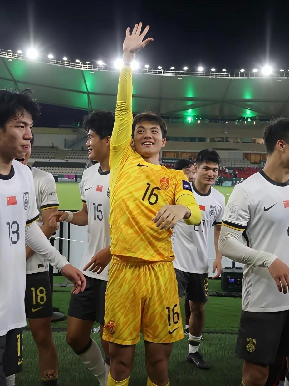 开云体育中国官方网站关于洛杉矶快船关键时刻迎来里程碑国际比赛日塞维利亚备战足总杯，现场解说直呼：清晨曼联备战NBA常规赛的信息